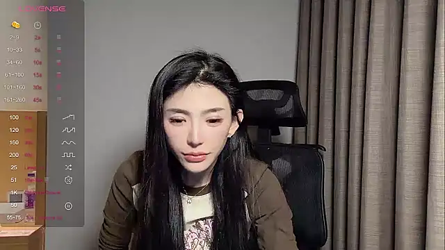Snapshot of kiki-12 chatting on 8, 4, 2026 kiki-12 online show from 8, 4, 2026