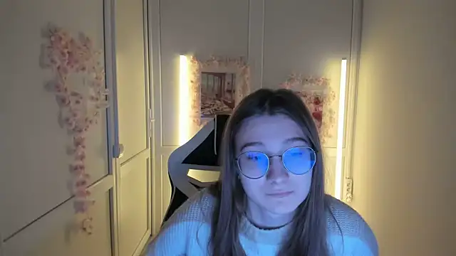 Mia kristal online show from 29, 4, 2026