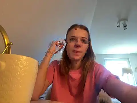 SophiaWestend online show from 4, 4, 2026