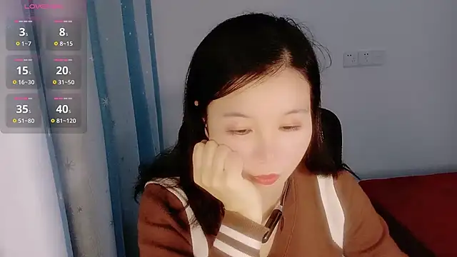 Snapshot of Lianzi-2026 chatting on 7, 4, 2026 Lianzi-2026 online show from 7, 4, 2026