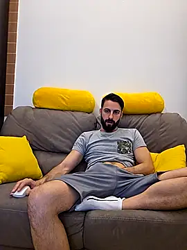 AmicisegretiITA online show from 7, 4, 2026