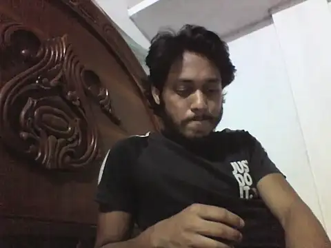Snapshot of koushik10 chatting on 24, 4, 2026 koushik10 online show from 24, 4, 2026