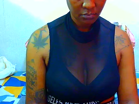 Tattooedgoddess33 online show from 30, 3, 2026