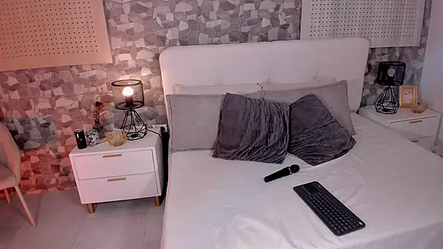 Snapshot of violeta_hills_ chatting on 30, 5, 2026 violeta hills online show from 30, 5, 2026