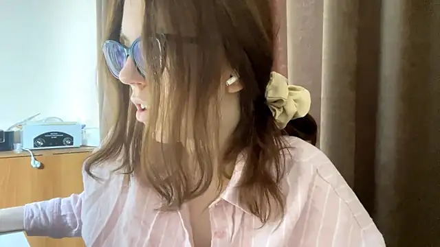 Snapshot of BellyupAlloy chatting on 20, 3, 2026 BellyupAlloy online show from 20, 3, 2026