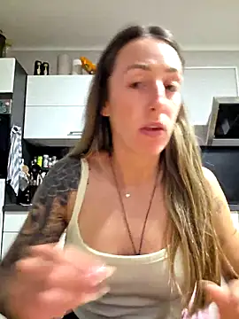 NicoleKaiser online show from 22, 4, 2026