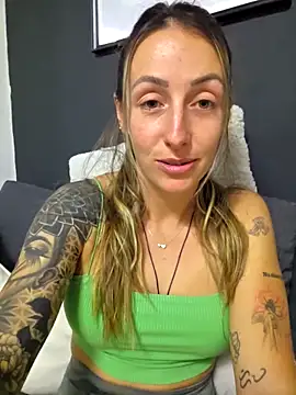 NicoleKaiser online show from 24, 4, 2026