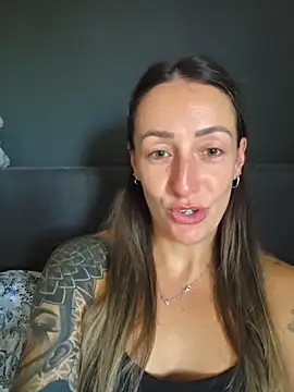 NicoleKaiser online show from 13, 6, 2026