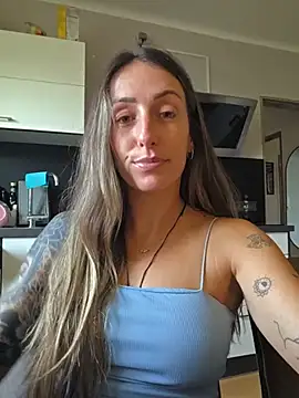 NicoleKaiser online show from 24, 6, 2026