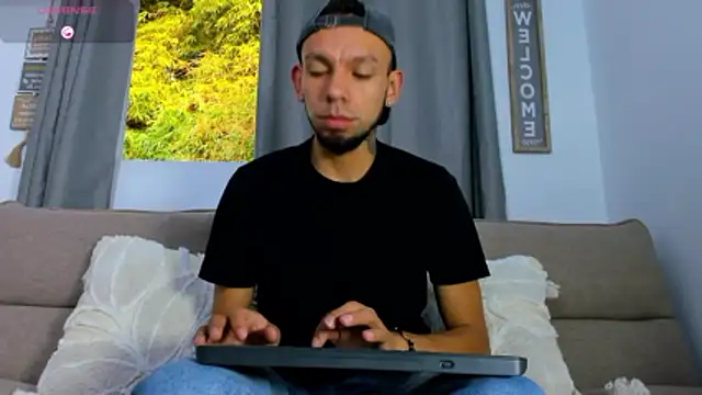 Snapshot of Steban_silv chatting on 24, 5, 2026 Steban silv online show from 24, 5, 2026