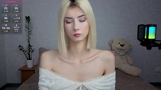 Snapshot of kittysocutie chatting on 10, 6, 2026 kittysocutie online show from 10, 6, 2026