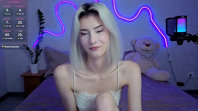 Snapshot of kittysocutie chatting on 29, 6, 2026 kittysocutie online show from 29, 6, 2026