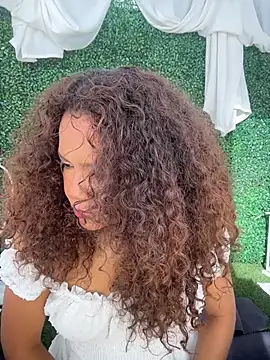 Snapshot of CurlyOopsieXXX chatting on 4, 7, 2026 CurlyOopsieXXX online show from 4, 7, 2026