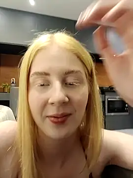 ninaxbabyy online show from 25, 3, 2026