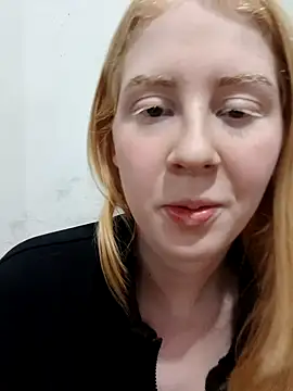 ninaxbabyy online show from 10, 4, 2026