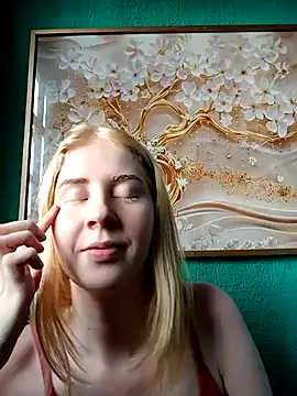 ninaxbabyy online show from 14, 4, 2026