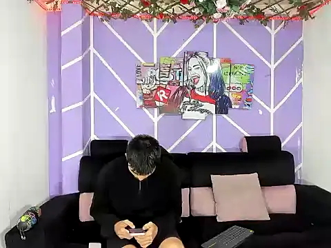 Nahomi hot 77 online show from 14, 5, 2026