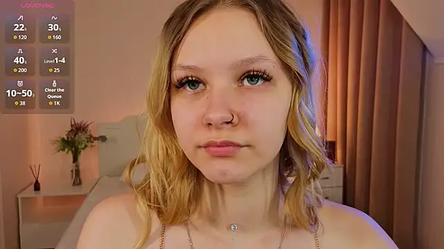 StaceyyJones online show from 16, 4, 2026
