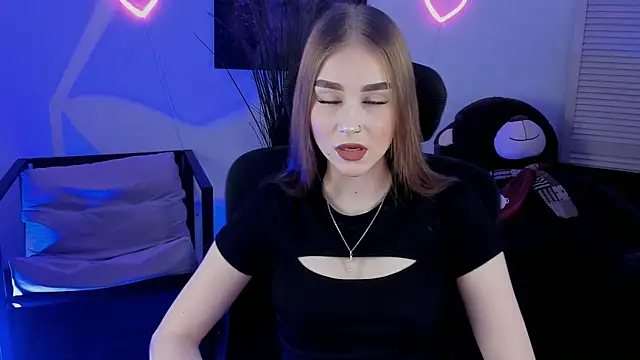 SparkleRoses online show from 2, 4, 2026