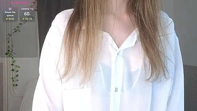 Snapshot of Emily_Nelsonn chatting on 23, 6, 2026 Emily Nelsonn online show from 23, 6, 2026
