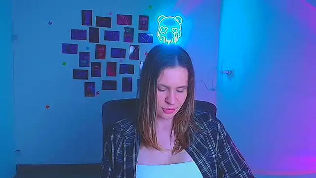 Kira raaaa online show from 27, 3, 2026