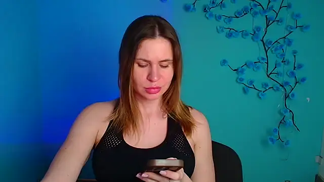 Kira raaaa online show from 31, 3, 2026