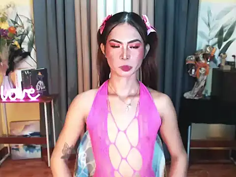 Snapshot of 2fuckingwildDolls chatting on 27, 4, 2026 2fuckingwildDolls online show from 27, 4, 2026