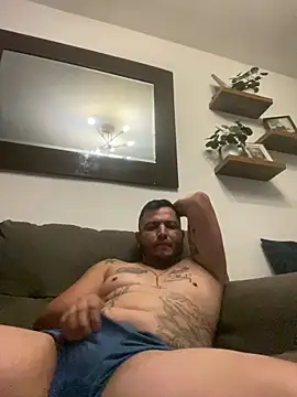 HOTB0Y18 online show from 12, 4, 2026