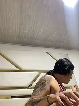 emiiross online show from 5, 4, 2026