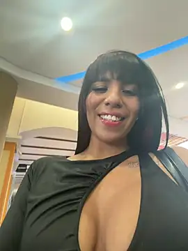 Snapshot of MonserratJons01 chatting on 23, 6, 2026 MonserratJons01 online show from 23, 6, 2026