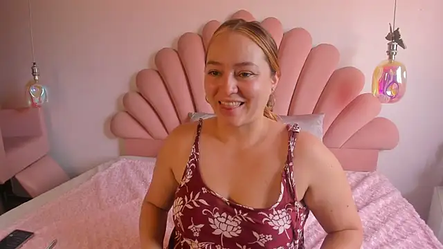 Snapshot of SabrinaVantress chatting on 24, 5, 2026 SabrinaVantress online show from 24, 5, 2026