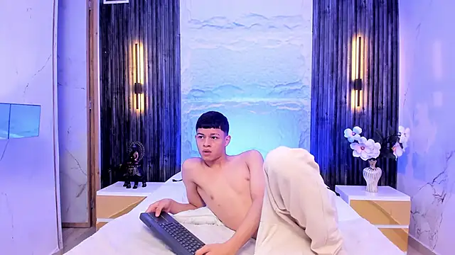 Apolo jonnes online show from 7, 4, 2026