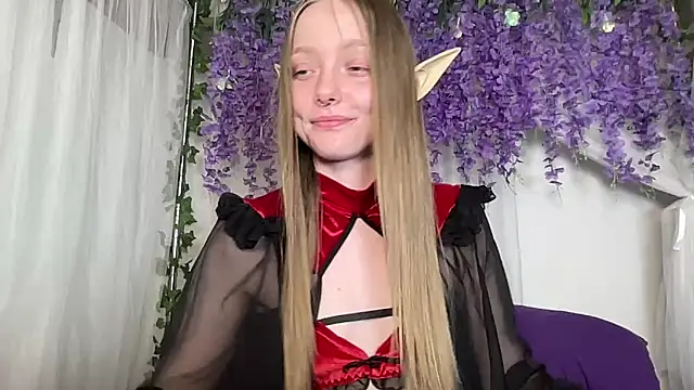 Snapshot of ElfGirlAna chatting on 29, 6, 2026 ElfGirlAna online show from 29, 6, 2026