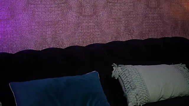 Snapshot of DaliaParis chatting on 26, 4, 2026 DaliaParis online show from 26, 4, 2026