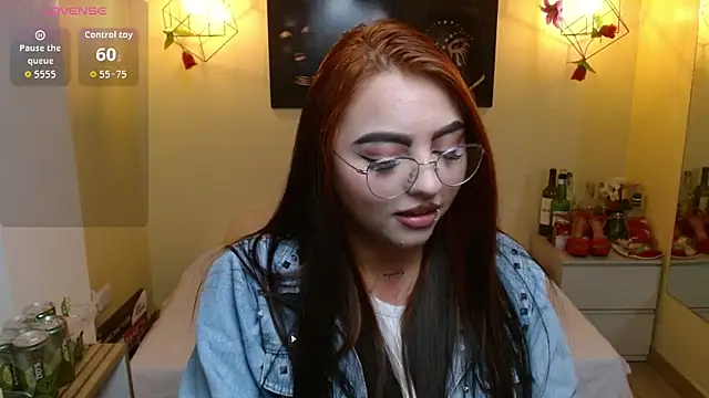 Miley Clarck online show from 25, 4, 2026