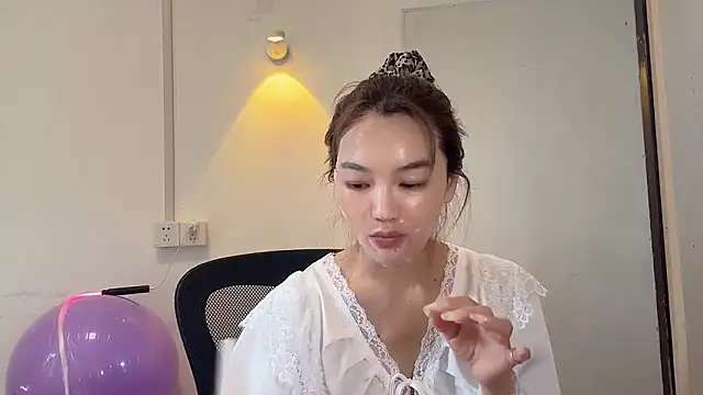 leilei998 online show from 15, 4, 2026