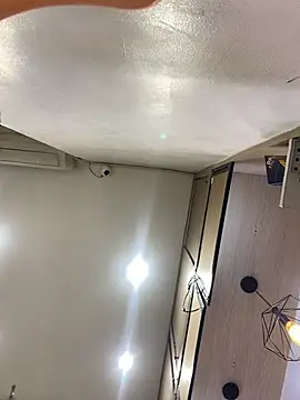 boy good12 online show from 19, 4, 2026