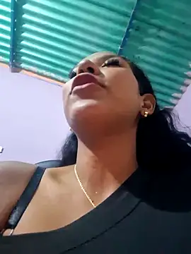 Snapshot of emily_fox01 chatting on 27, 5, 2026 emily fox01 online show from 27, 5, 2026