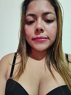 Yelii  online show from 17, 6, 2026