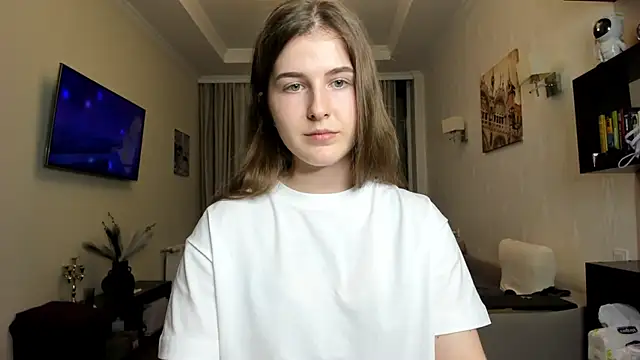 Snapshot of OhMyAlice chatting on 7, 4, 2026 OhMyAlice online show from 7, 4, 2026