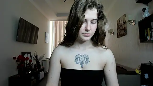 Snapshot of OhMyAlice chatting on 19, 4, 2026 OhMyAlice online show from 19, 4, 2026
