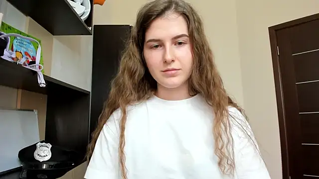 Snapshot of OhMyAlice chatting on 24, 4, 2026 OhMyAlice online show from 24, 4, 2026