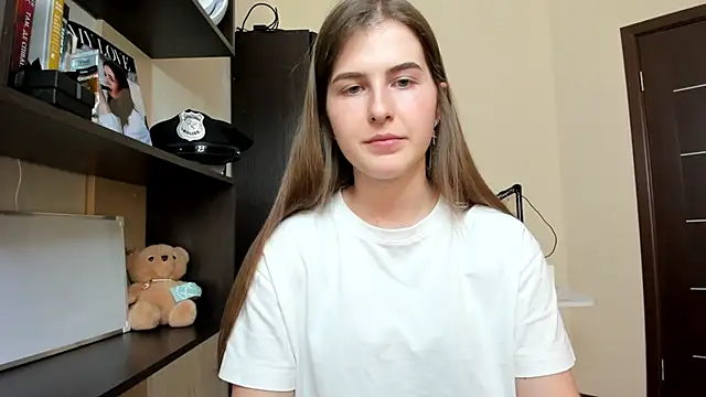 Snapshot of OhMyAlice chatting on 27, 5, 2026 OhMyAlice online show from 27, 5, 2026