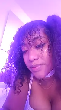 Snapshot of mia_rouxx1 chatting on 30, 6, 2026 mia rouxx1 online show from 30, 6, 2026