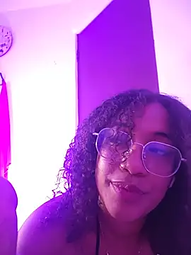 Snapshot of mia_rouxx1 chatting on 20, 7, 2026 mia rouxx1 online show from 20, 7, 2026
