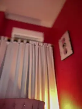 Snapshot of LeylaKnox chatting on 10, 7, 2026 LeylaKnox online show from 10, 7, 2026