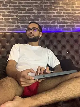 KyleJoss30 online show from 13, 4, 2026