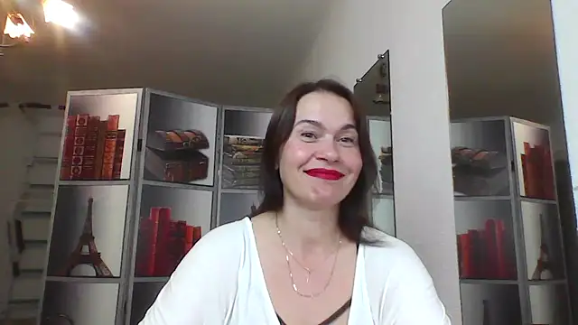 Snapshot of Selena_Moo chatting on 2, 6, 2026 Selena Moo online show from 2, 6, 2026