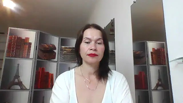 Snapshot of Selena_Moo chatting on 19, 6, 2026 Selena Moo online show from 19, 6, 2026