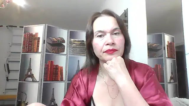 Snapshot of Selena_Moo chatting on 11, 7, 2026 Selena Moo online show from 11, 7, 2026